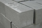 Полнотелый бетонный блок