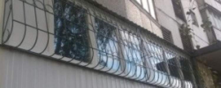 Решетки на окна: виды и модификации. Заборы металлические